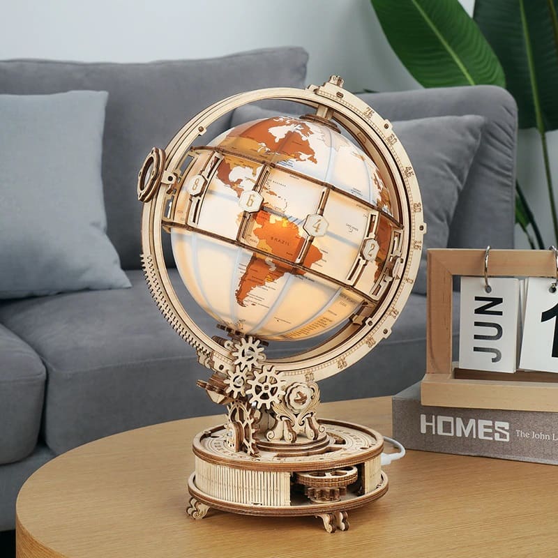 Maquette Globe Lumineux en Bois